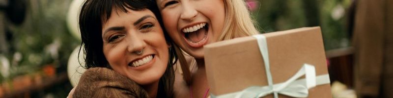 מתנה לחבר הכי טוב תנו לו חוויה שתעיף לו את המוח